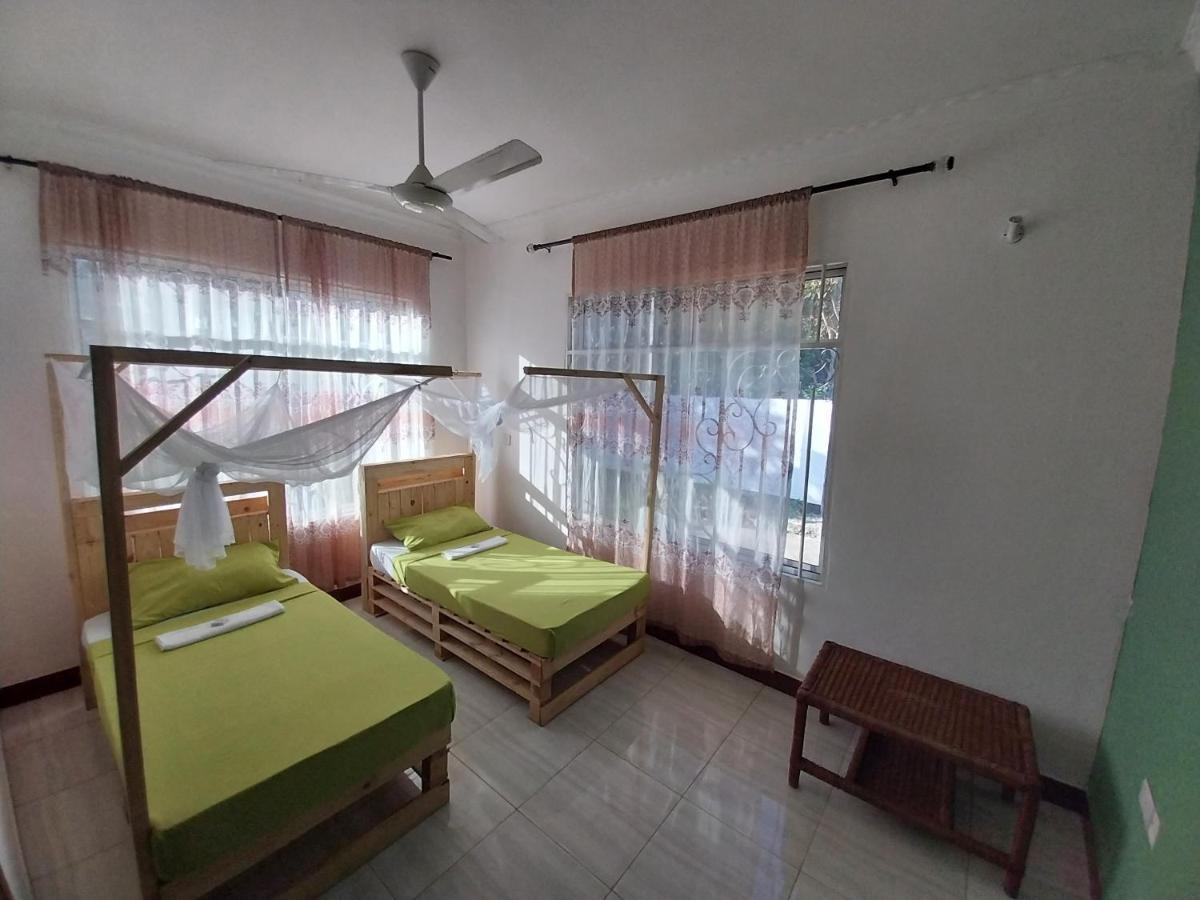 Bed and Breakfast L&J Modern Backpackers Kigamboni Beach House Dar es Salaam Zewnętrze zdjęcie