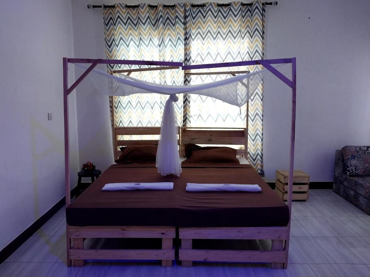 Bed and Breakfast L&J Modern Backpackers Kigamboni Beach House Dar es Salaam Zewnętrze zdjęcie