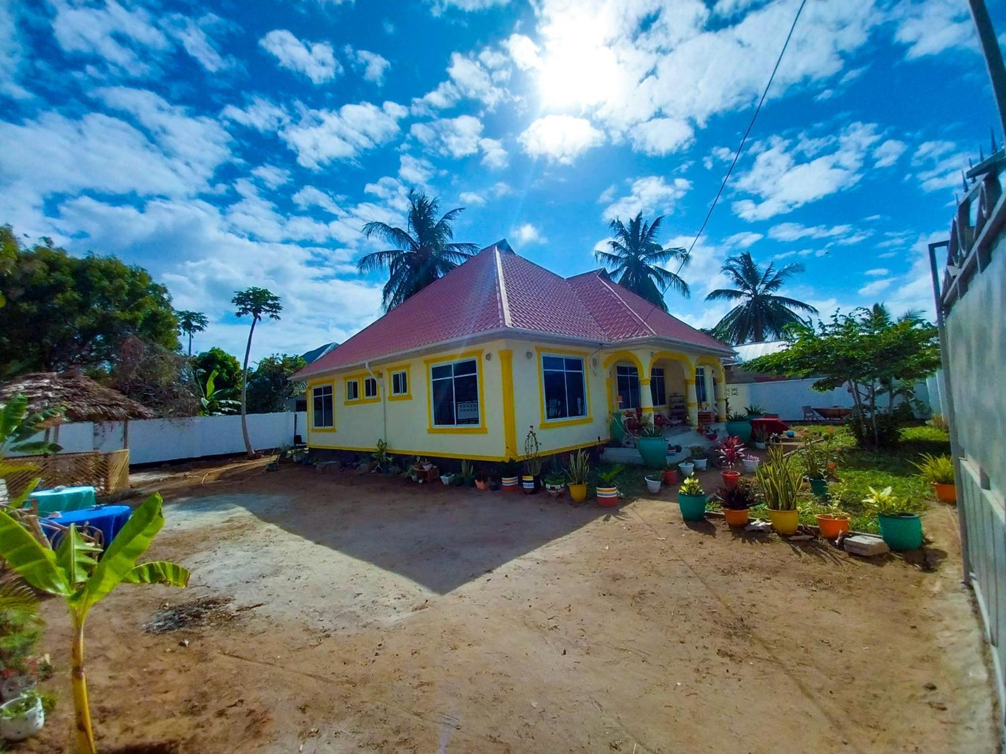 Bed and Breakfast L&J Modern Backpackers Kigamboni Beach House Dar es Salaam Zewnętrze zdjęcie