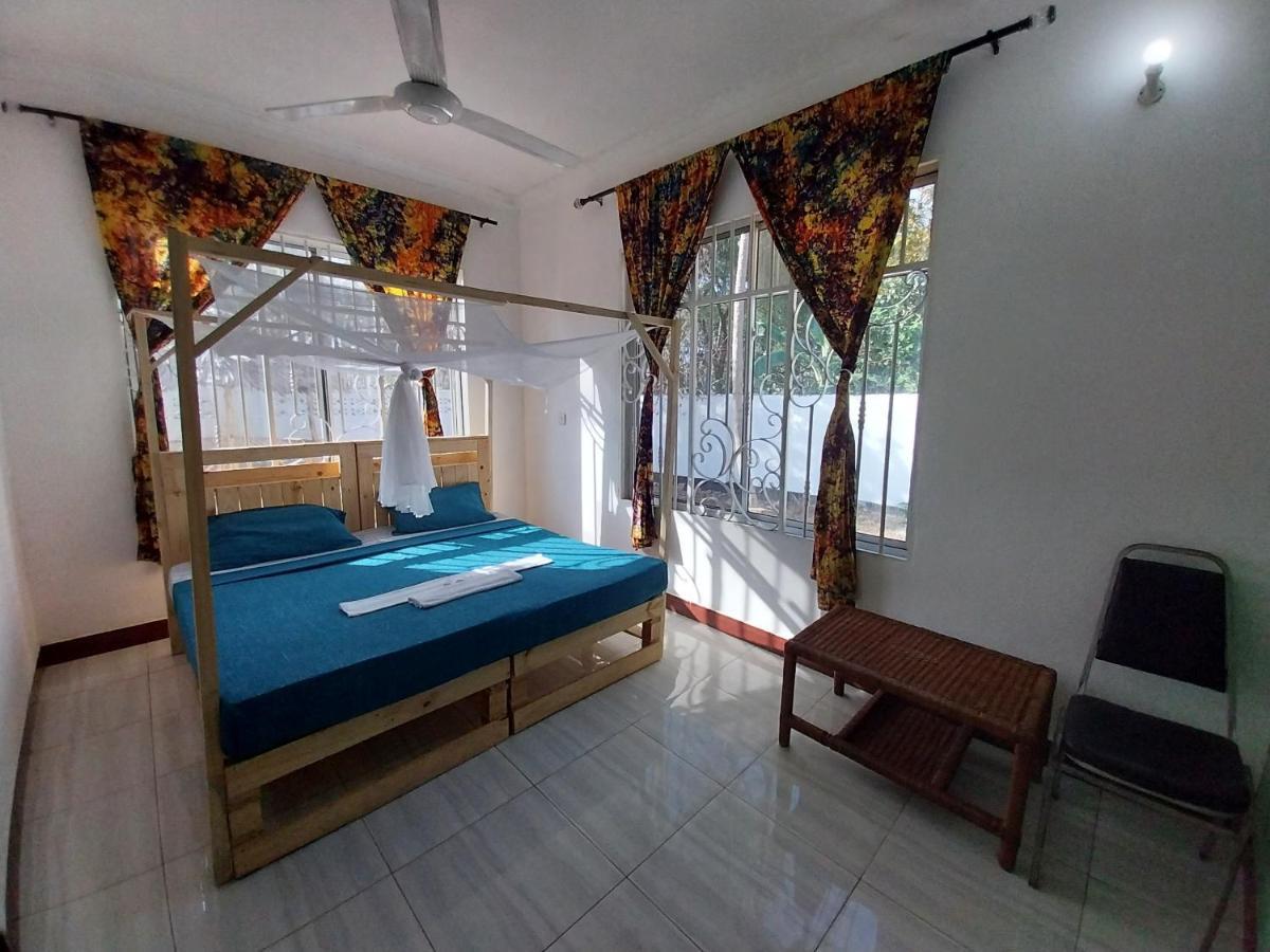 Bed and Breakfast L&J Modern Backpackers Kigamboni Beach House Dar es Salaam Zewnętrze zdjęcie