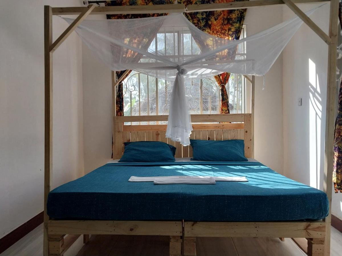 Bed and Breakfast L&J Modern Backpackers Kigamboni Beach House Dar es Salaam Zewnętrze zdjęcie