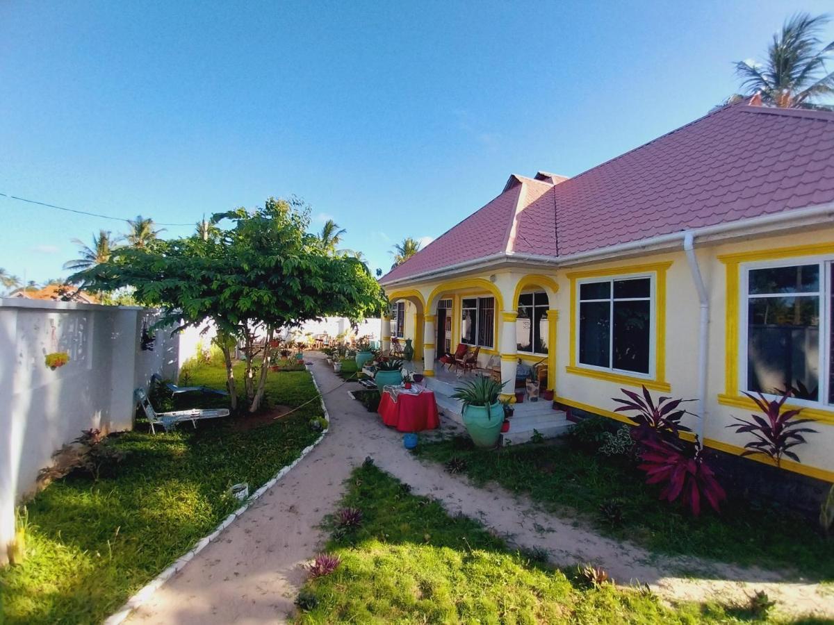 Bed and Breakfast L&J Modern Backpackers Kigamboni Beach House Dar es Salaam Zewnętrze zdjęcie